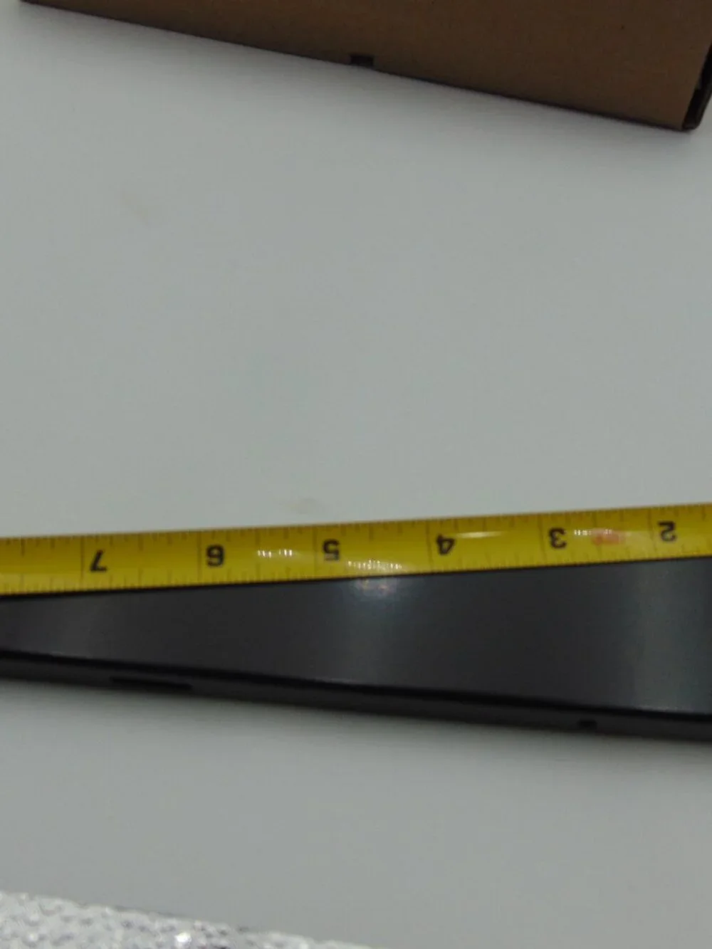 Rubbermaid 9” Twin Track Black Shelf Brackets FG4C0402BLA 16 Pack